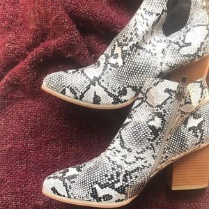 Womens snakeskin booties